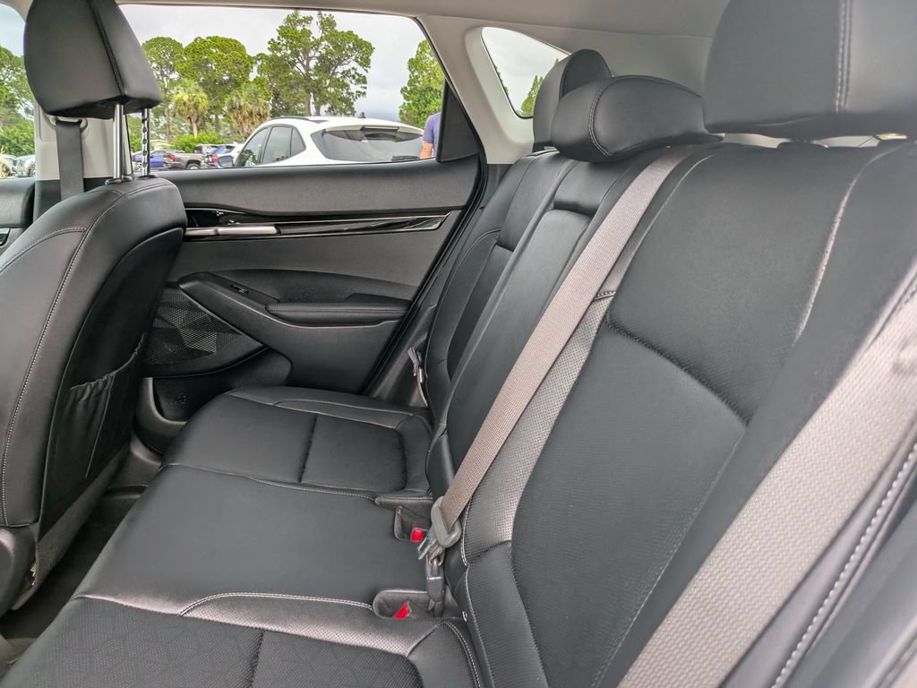 Certified 2025 Kia Seltos EX w/ EX Sunroof Package AWD/4WD image 19