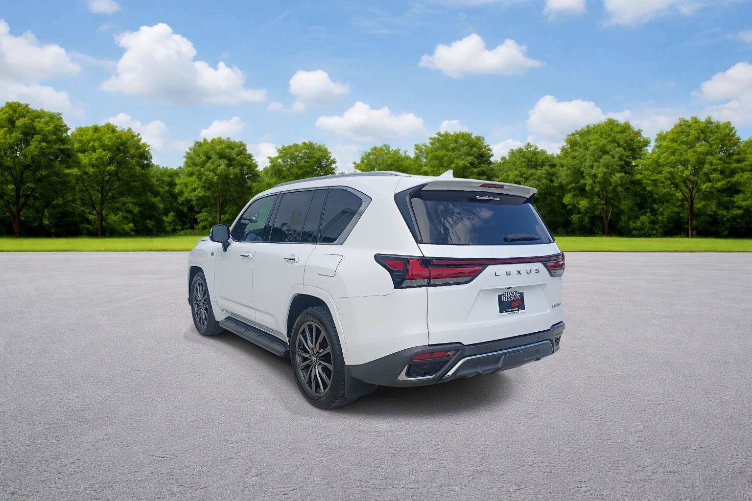 Used 2023 Lexus LX 600 F Sport w/ Accessory Package (Z1) AWD/4WD image 5