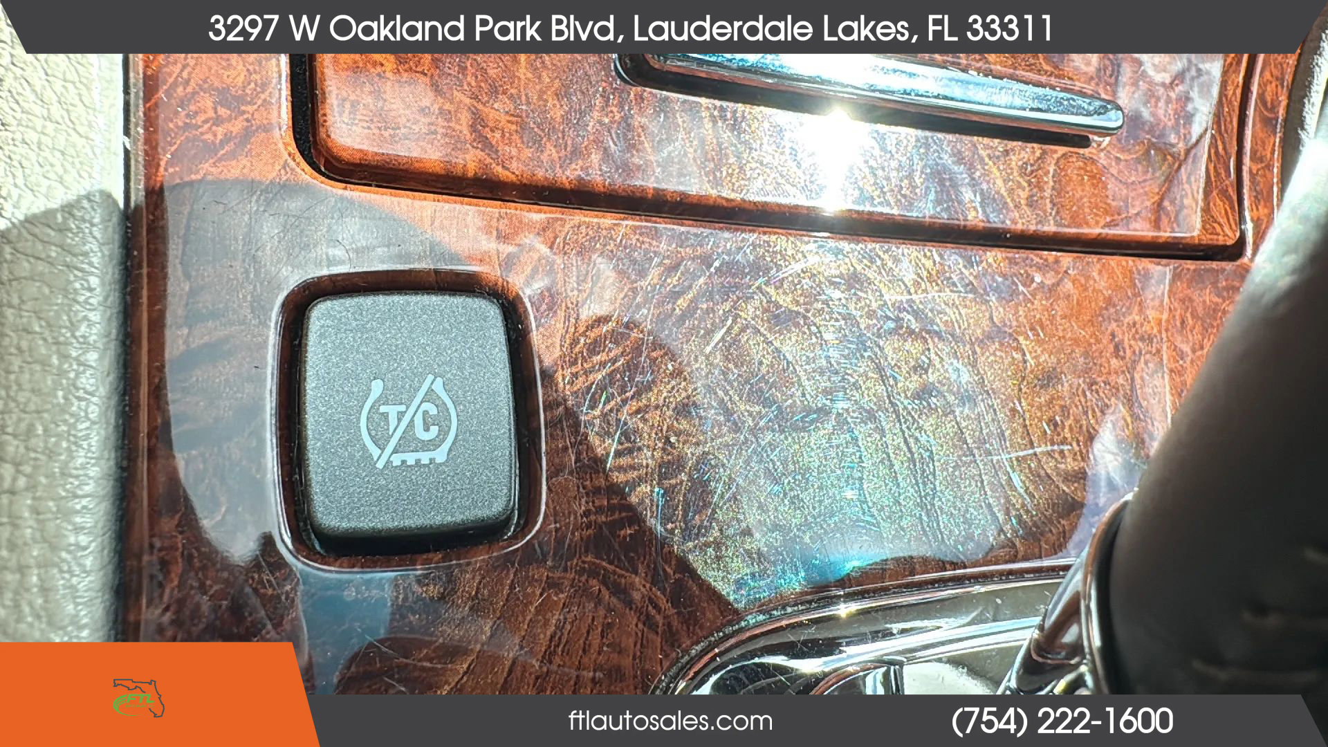 Used 2007 Cadillac DTS w/ Trunk Convenience Package image 81