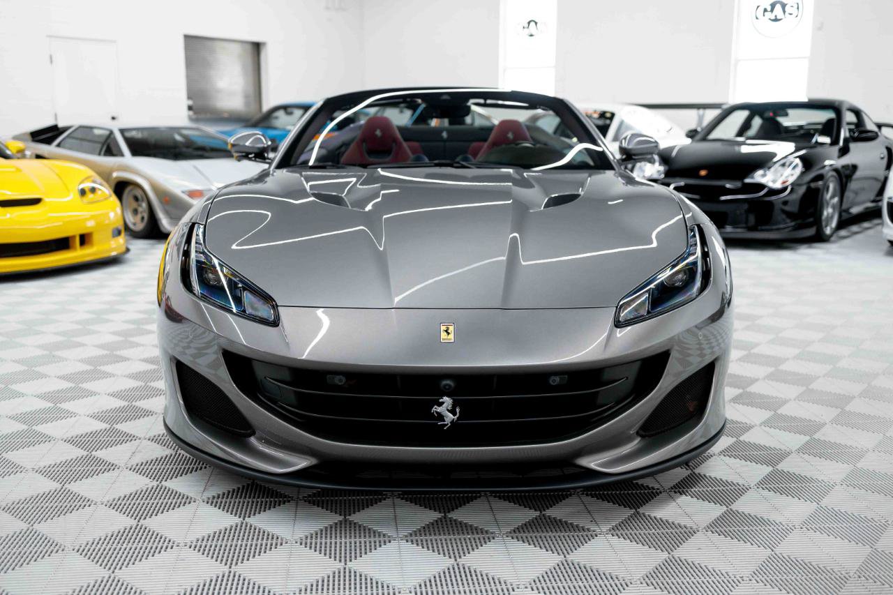 Used 2020 Ferrari Portofino RWD image 13