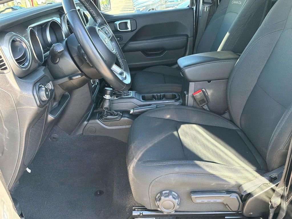 Used 2021 Jeep Wrangler Unlimited Sahara image 28
