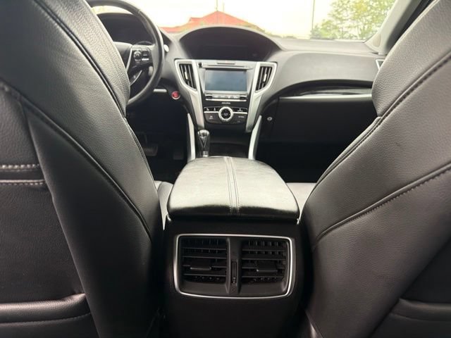 Used 2018 Acura TLX FWD image 21