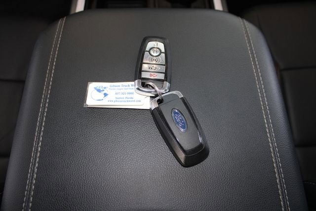Used 2024 Ford F250 Lariat w/ Black Appearance Package image 27