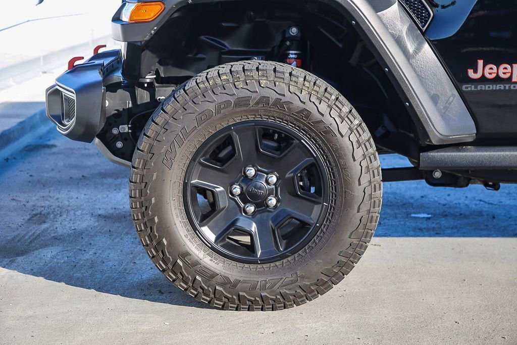 Certified 2022 Jeep Gladiator Mojave w/ Cold Weather Group image 11