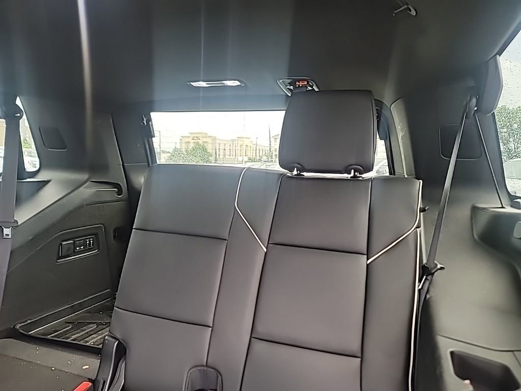 Used 2022 Cadillac Escalade Premium Luxury RWD image 12