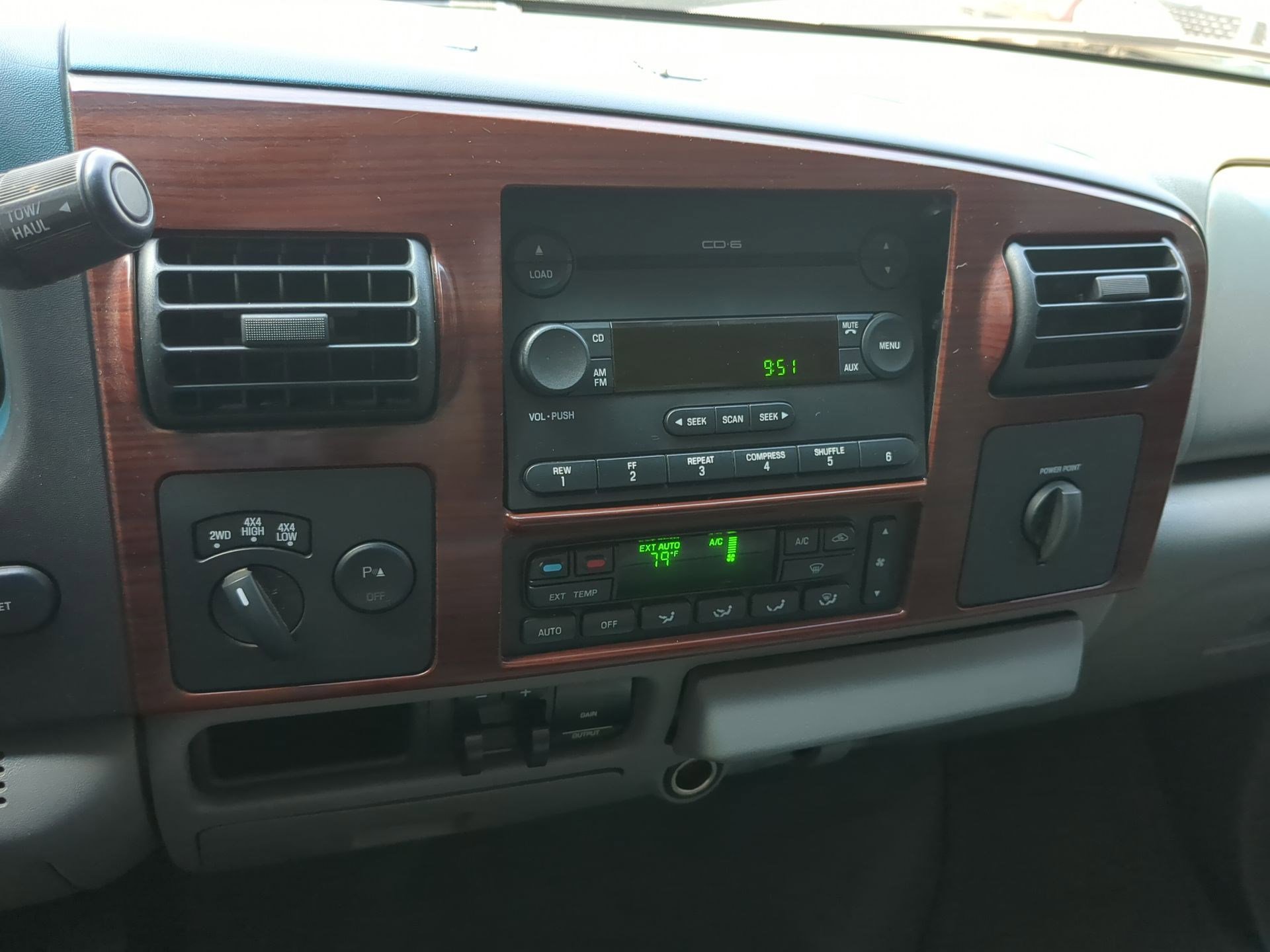Used 2005 Ford F250 Lariat AWD/4WD image 15