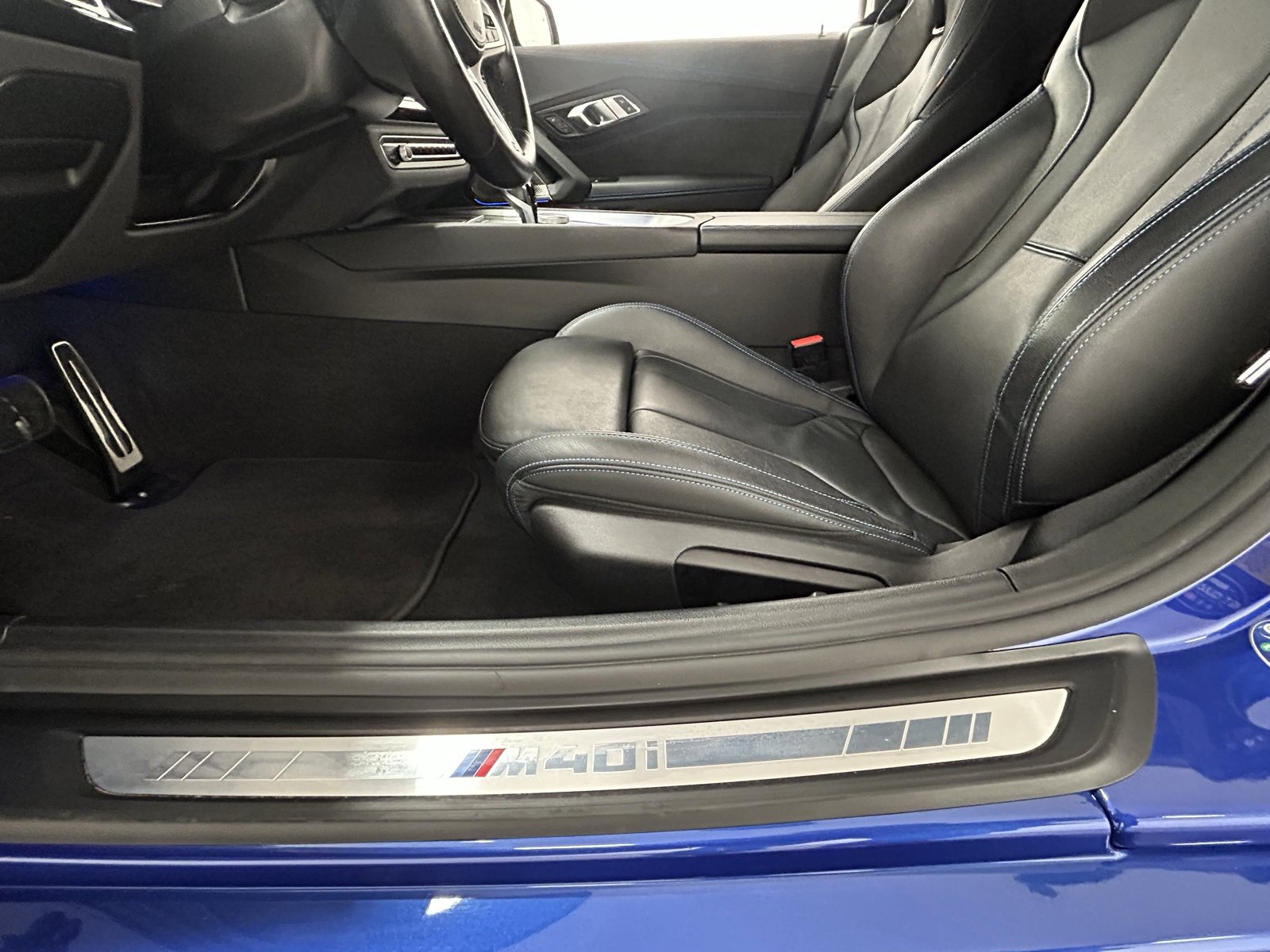 Used 2023 BMW Z4 M40i w/ Premium Package image 32