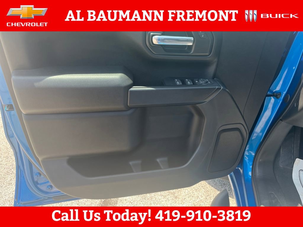 Used 2023 Chevrolet Silverado 1500 Custom w/ Rally Edition AWD/4WD image 10