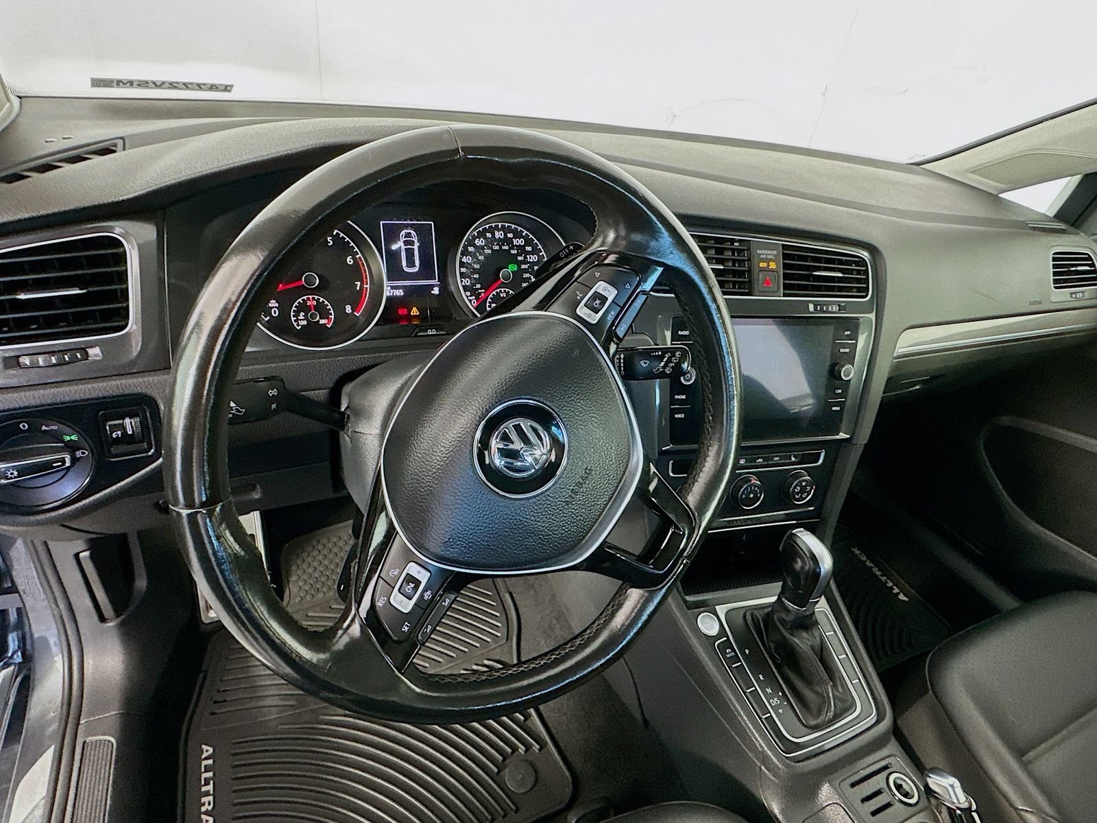 Used 2019 Volkswagen Golf Alltrack AWD/4WD image 11