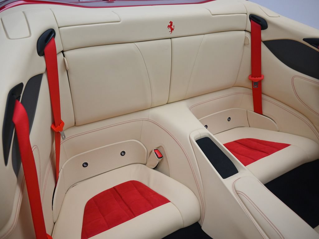 Used 2023 Ferrari Portofino M RWD image 13