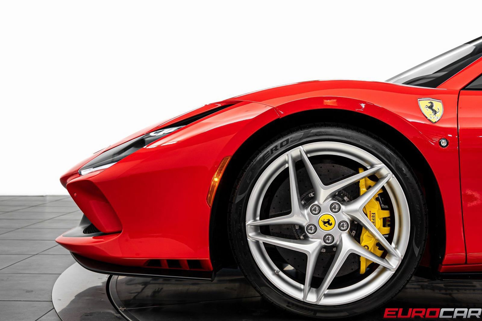 Used 2022 Ferrari F8 Tributo image 17