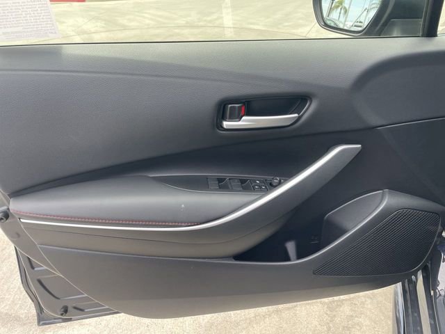 Used 2025 Toyota Corolla SE w/ SE Premium Package FWD image 21