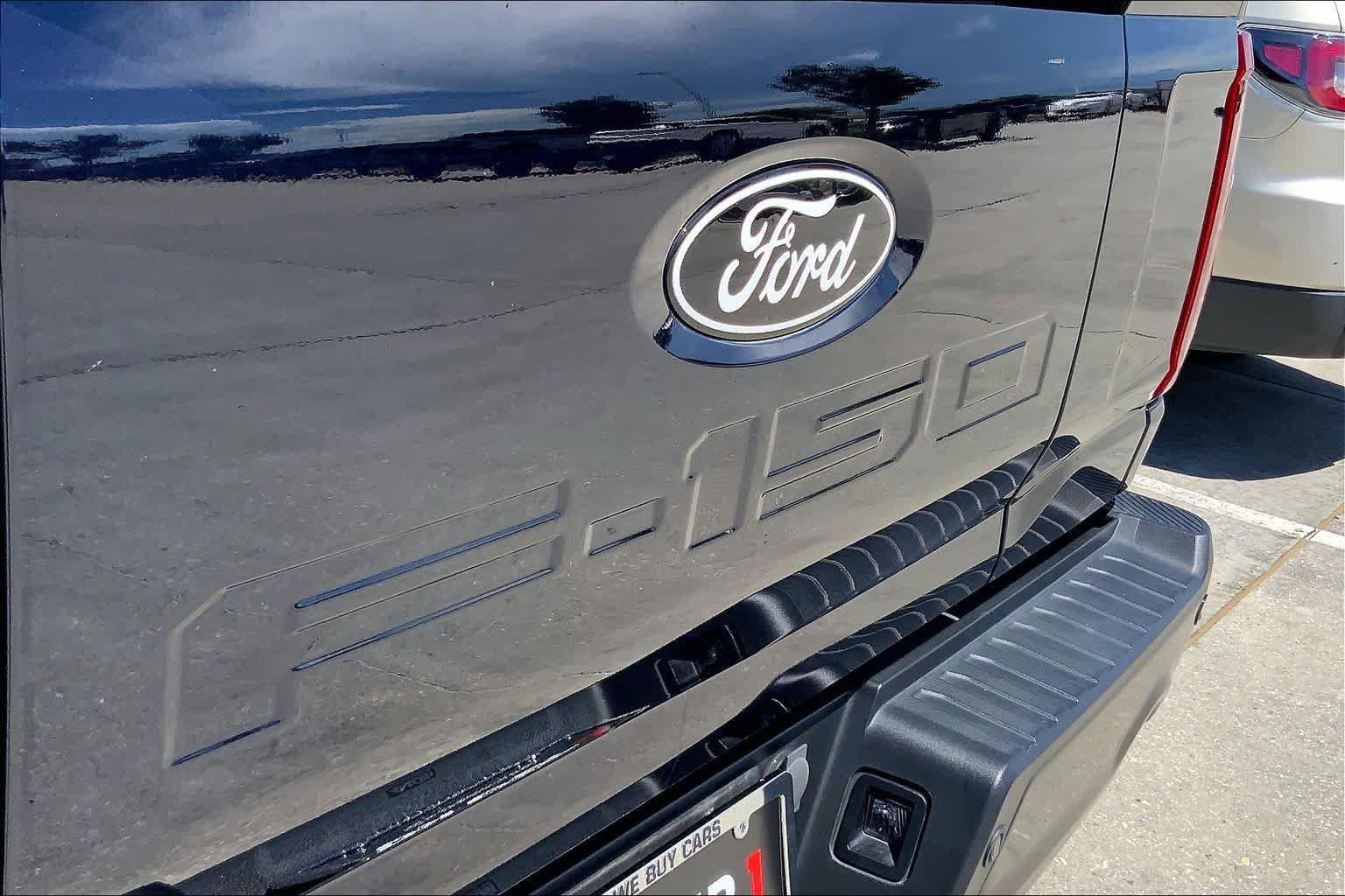 Used 2025 Ford F150 Lariat w/ Equipment Group 501A Mid AWD/4WD image 31