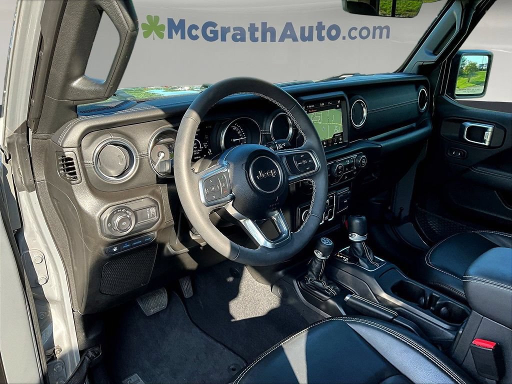 Used 2023 Jeep Wrangler Unlimited Sahara w/ Cold Weather Group AWD/4WD image 21