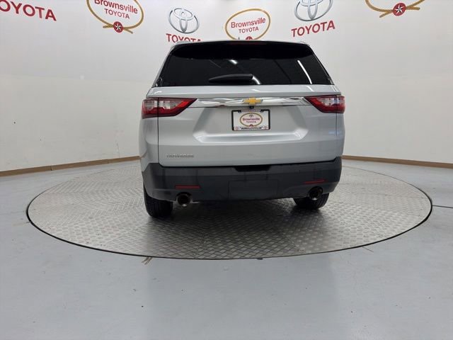 Used 2021 Chevrolet Traverse LS FWD image 7