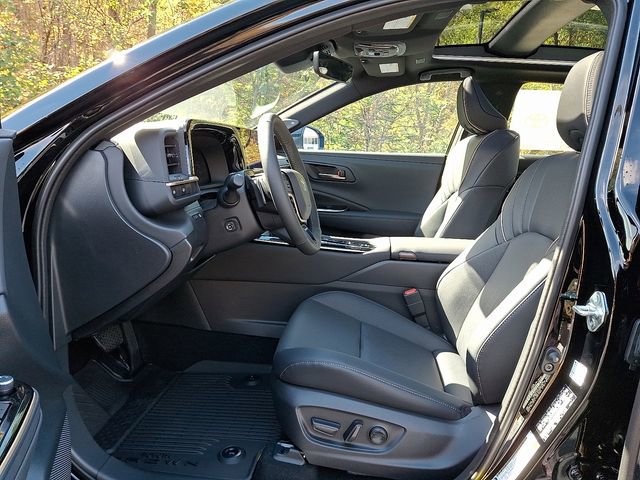 New 2026 Toyota Crown Platinum image 13