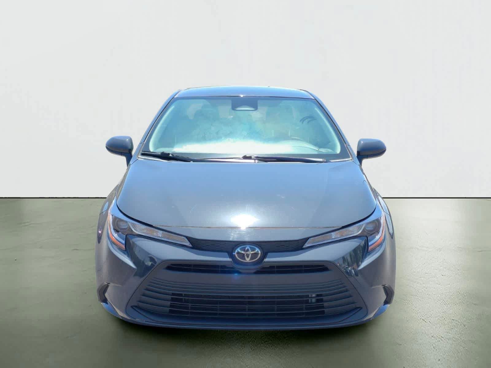 Used 2024 Toyota Corolla LE w/ LE Convenience Package FWD image 9