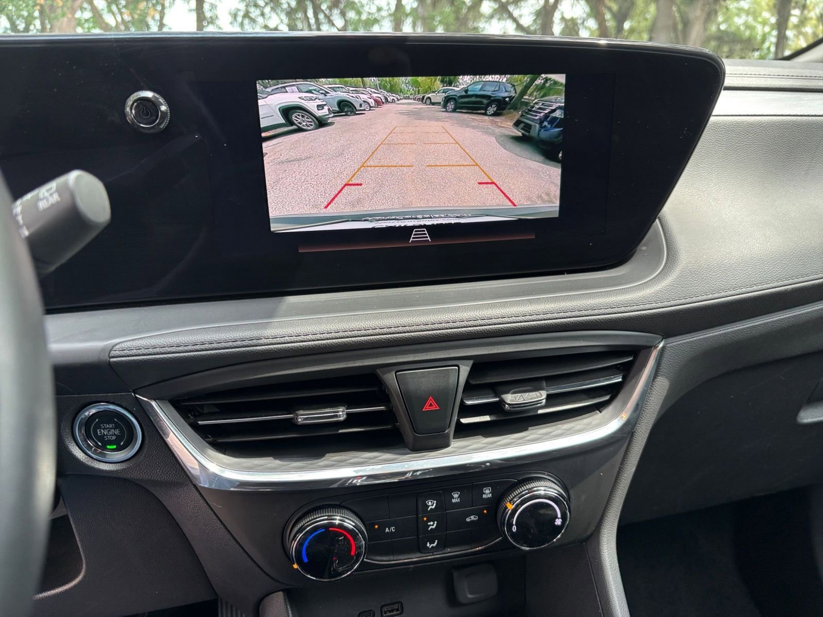 Used 2025 Buick Encore GX Preferred FWD image 17