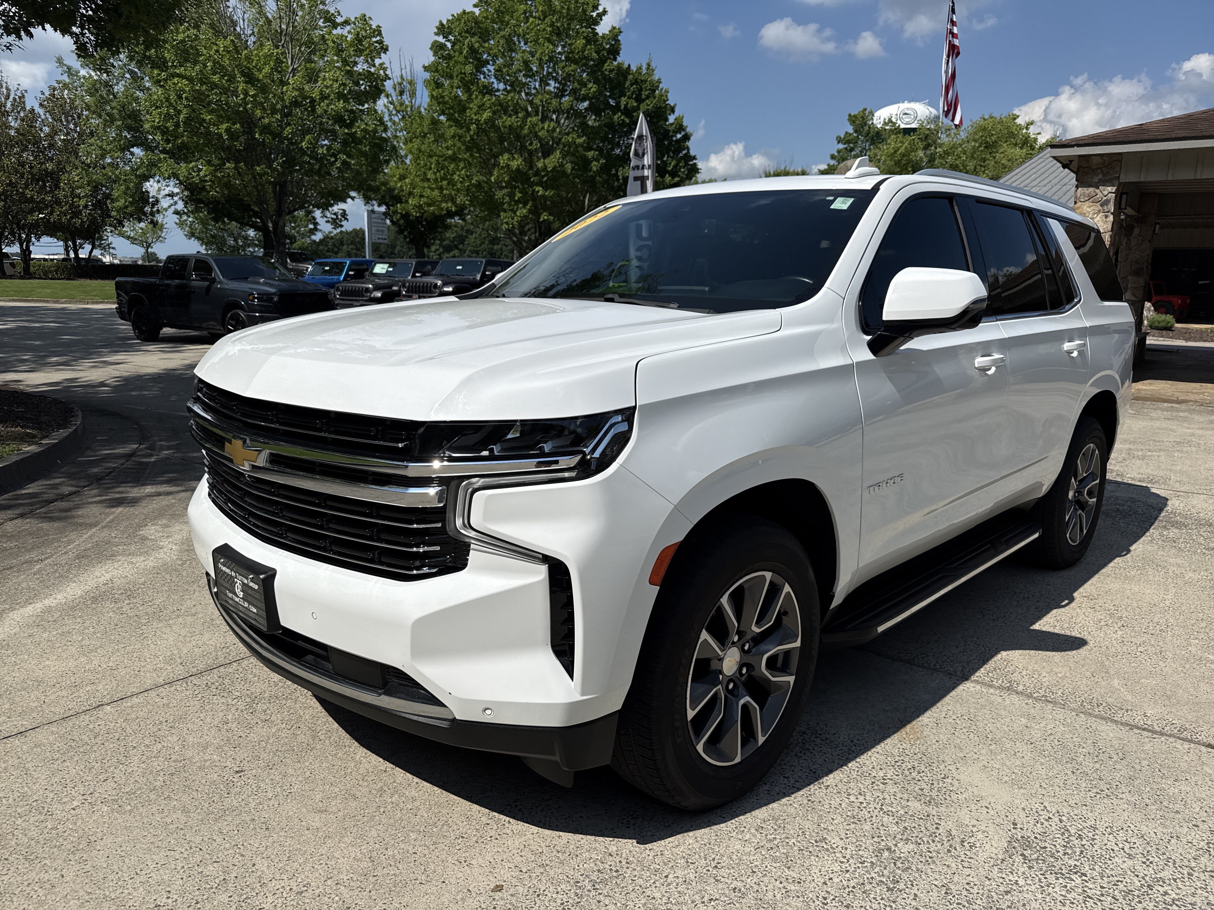 Used 2022 Chevrolet Tahoe LT RWD image 3