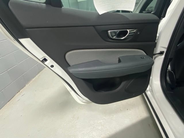 Used 2022 Volvo S60 T8 R-Design AWD/4WD image 8