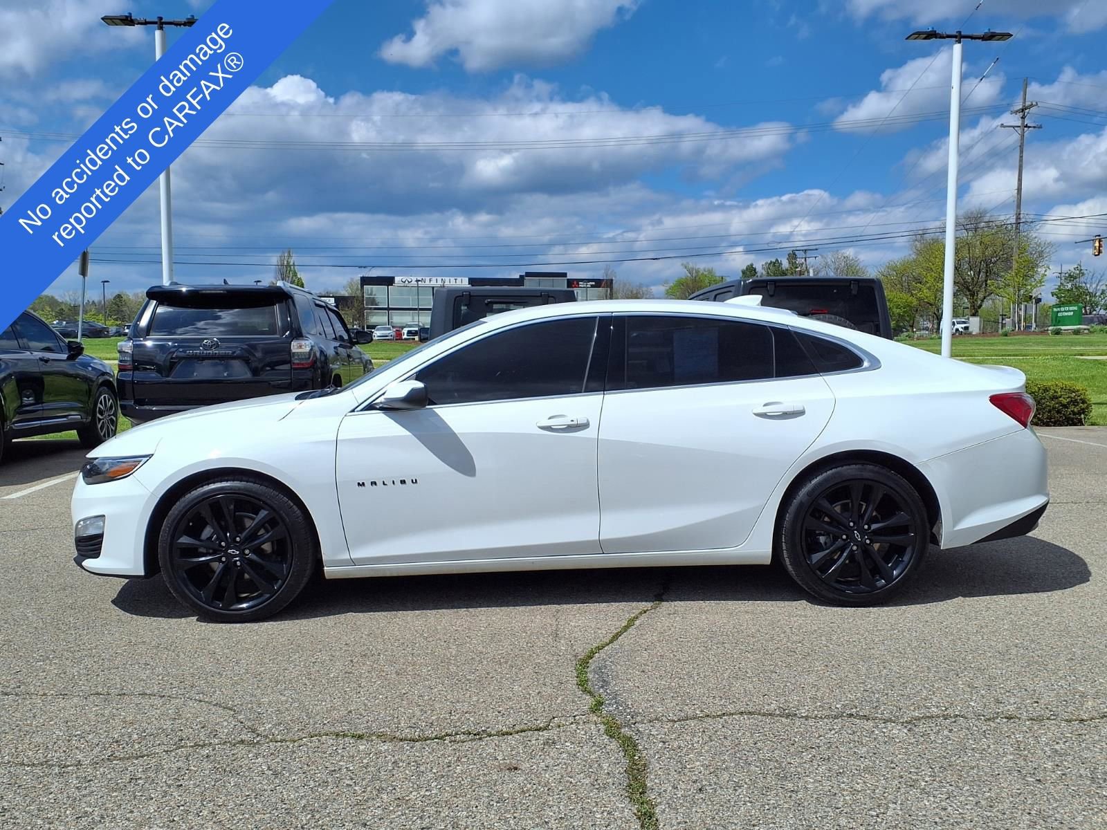 Used 2022 Chevrolet Malibu LT w/ Sport Edition FWD image 9