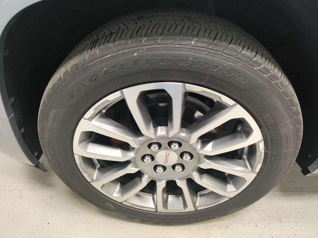 Used 2023 GMC Acadia Denali w/ Denali Ultimate Package image 20