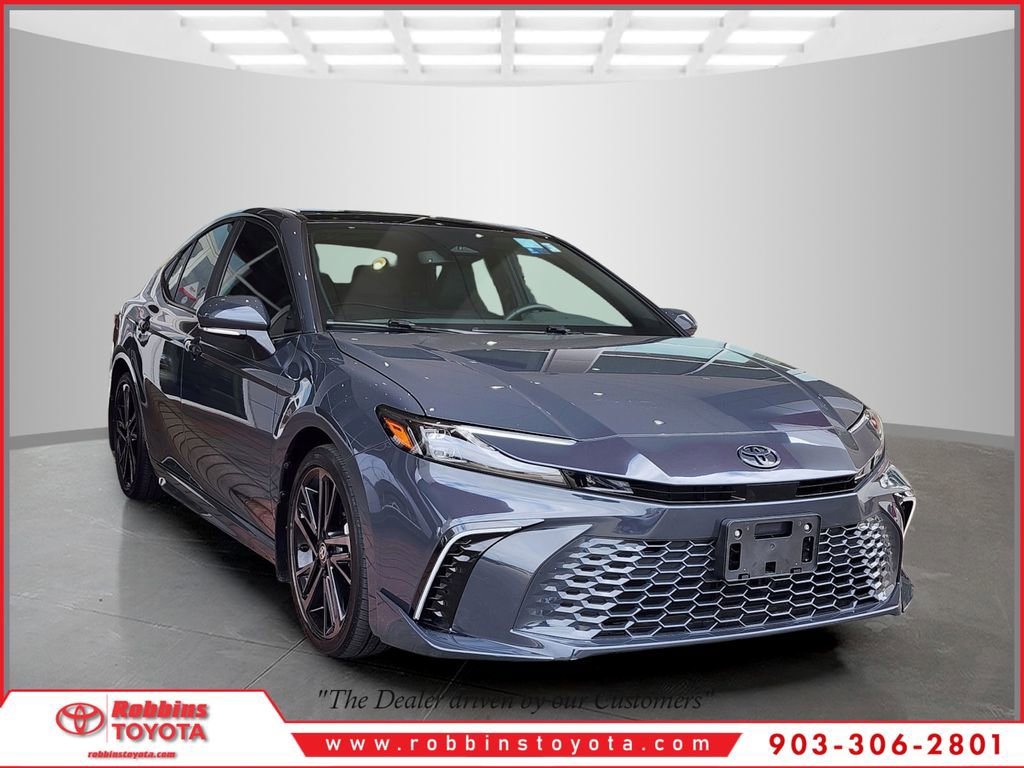 Used 2025 Toyota Camry XSE image 1