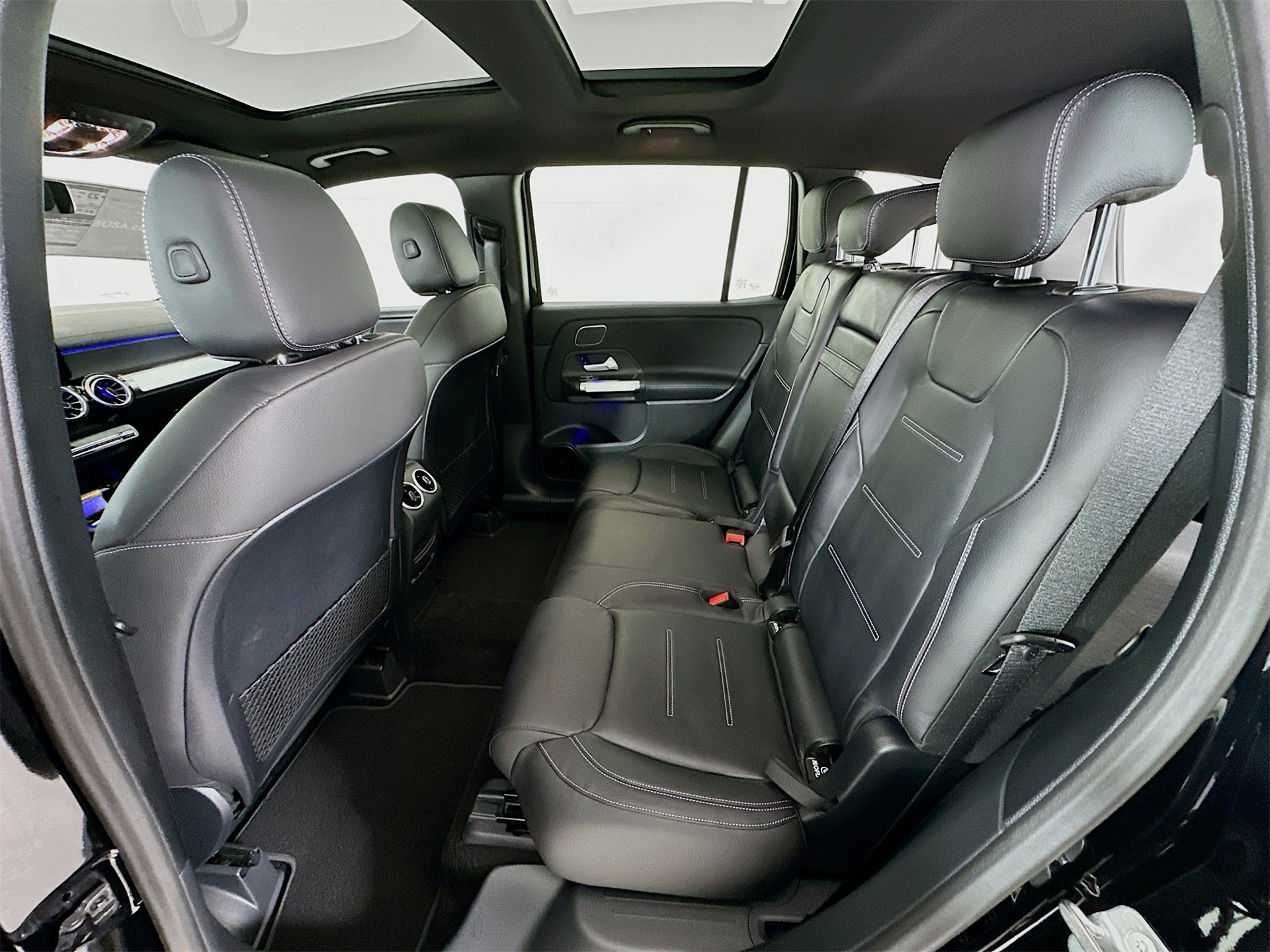 New 2026 Mercedes-Benz GLB 35 AMG 4MATIC image 27