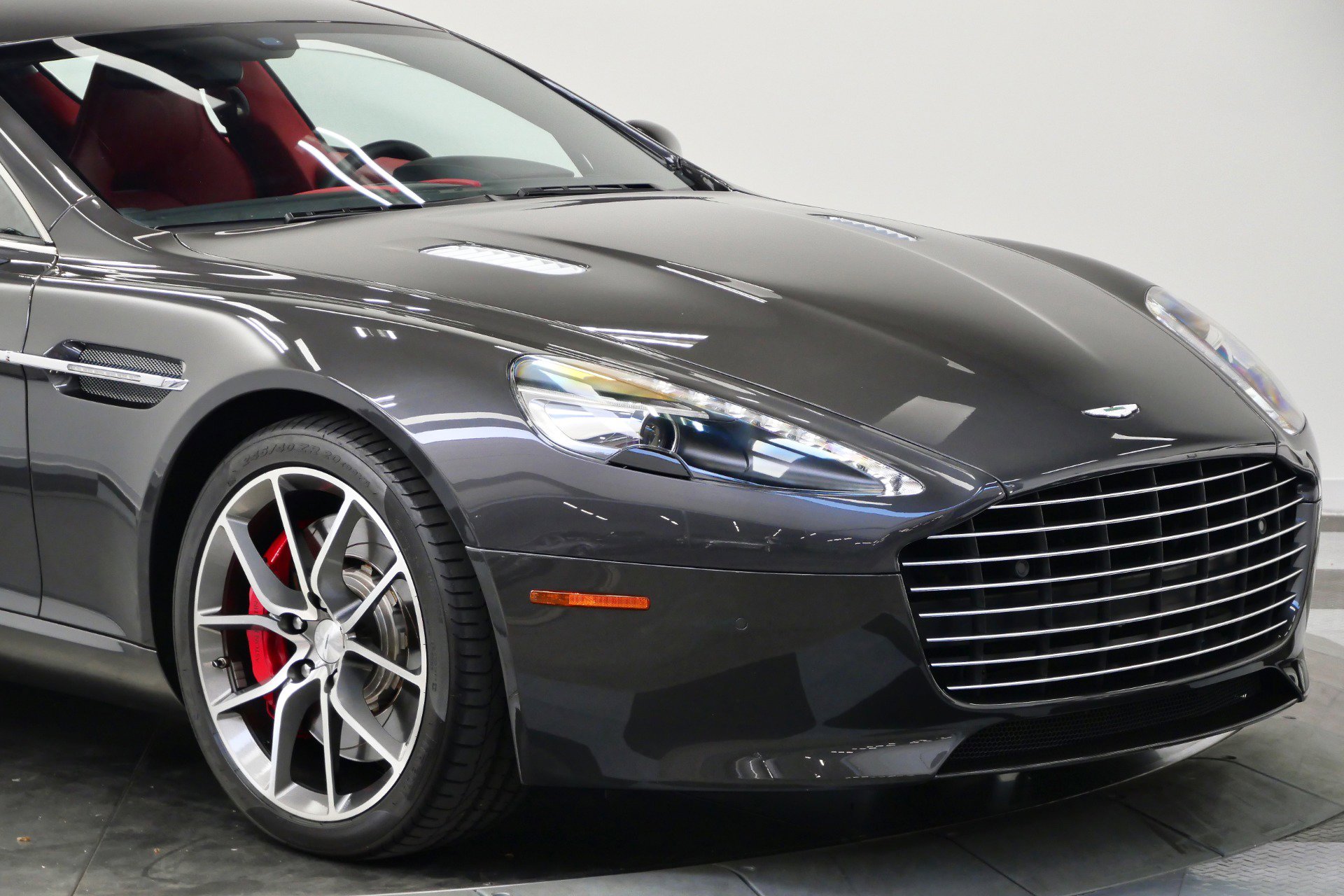 Used 2014 Aston Martin Rapide S image 48