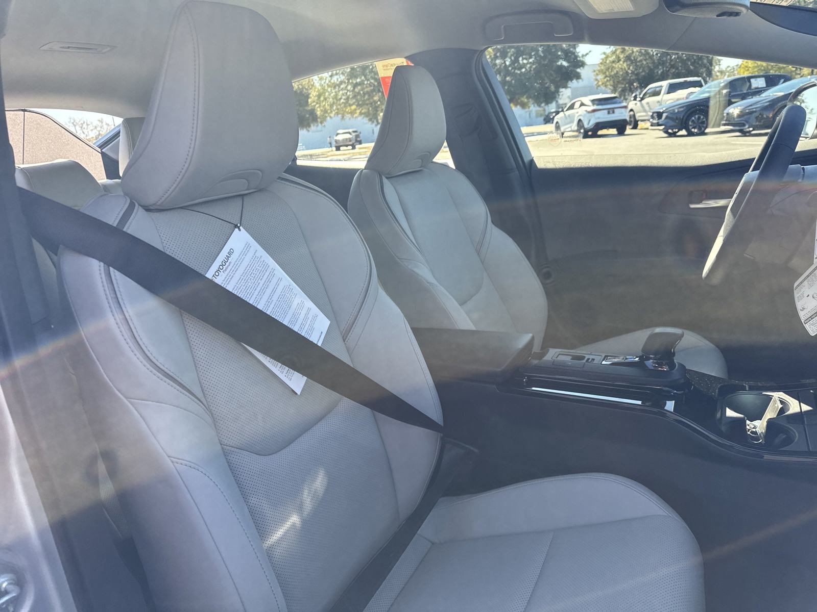 New 2024 Toyota Prius XLE FWD image 32
