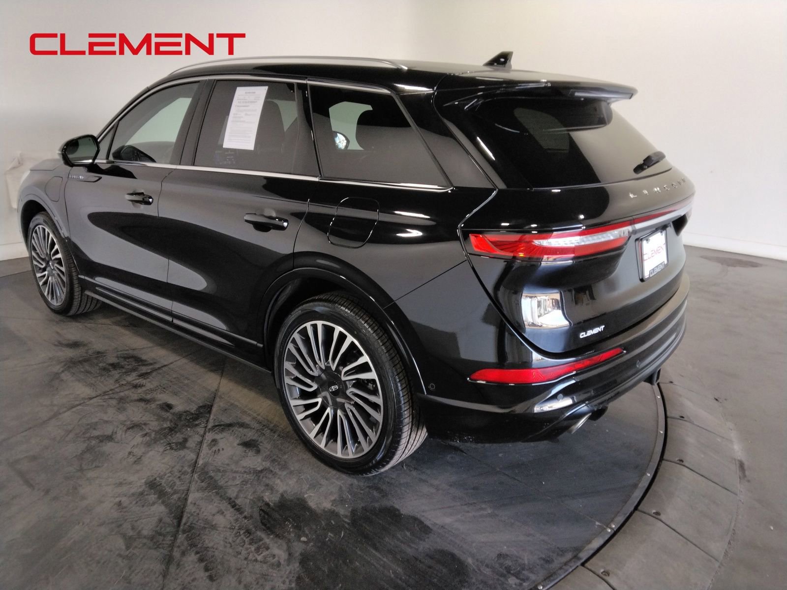 Used 2021 Lincoln Corsair Grand Touring w/ Equipment Group 301A image 8