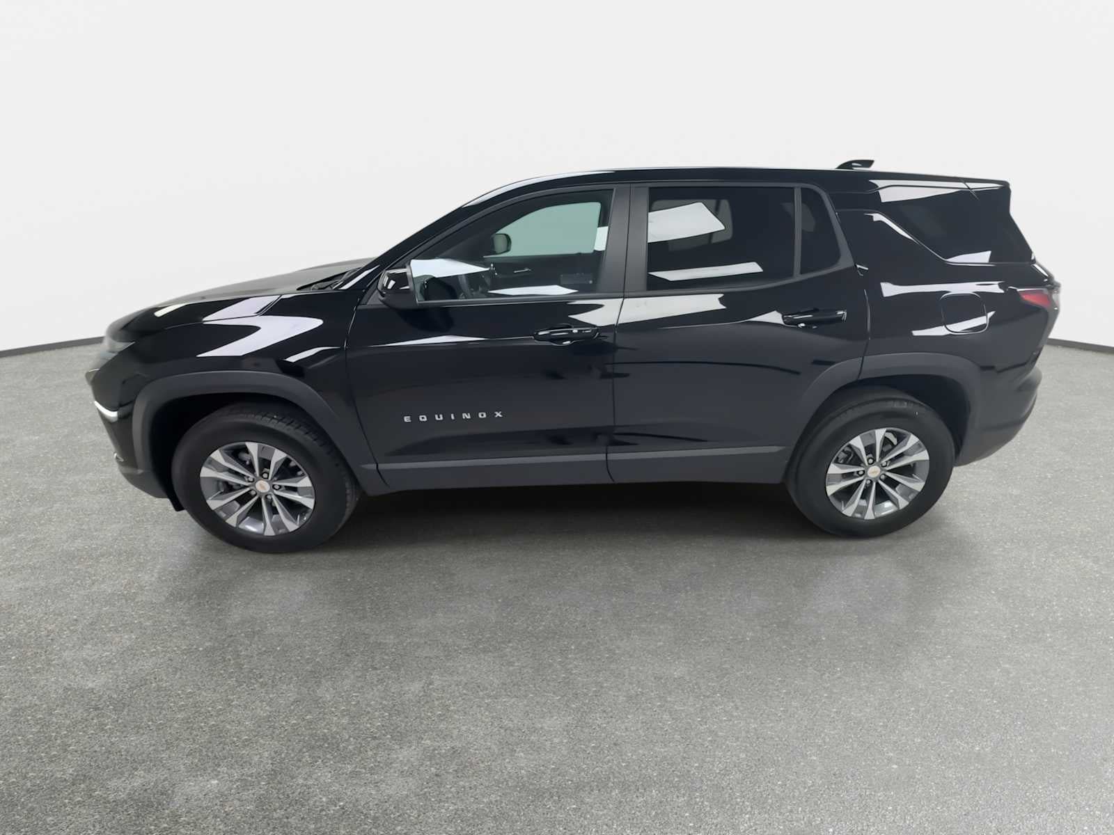 Used 2026 Chevrolet Equinox LT AWD/4WD image 5
