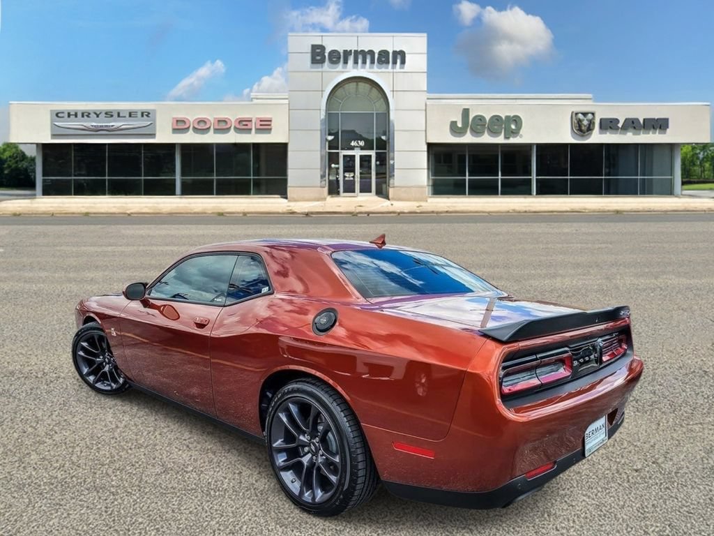 Certified 2023 Dodge Challenger R/T Scat Pack RWD image 9