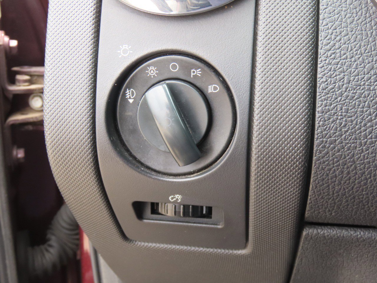 Used 2006 Ford Explorer Limited AWD/4WD image 26