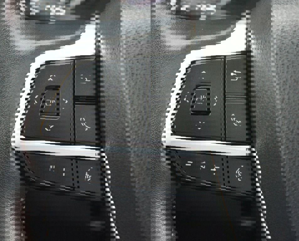 Used 2022 Toyota Highlander Platinum image 11