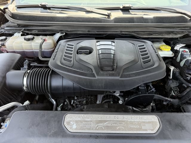 Used 2024 Jeep Wagoneer L Series II RWD image 33