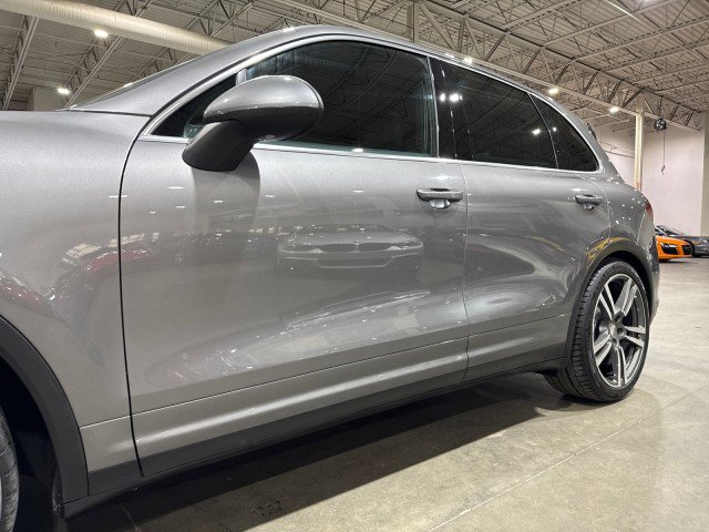 Used 2012 Porsche Cayenne S w/ Premium Pkg Plus image 27