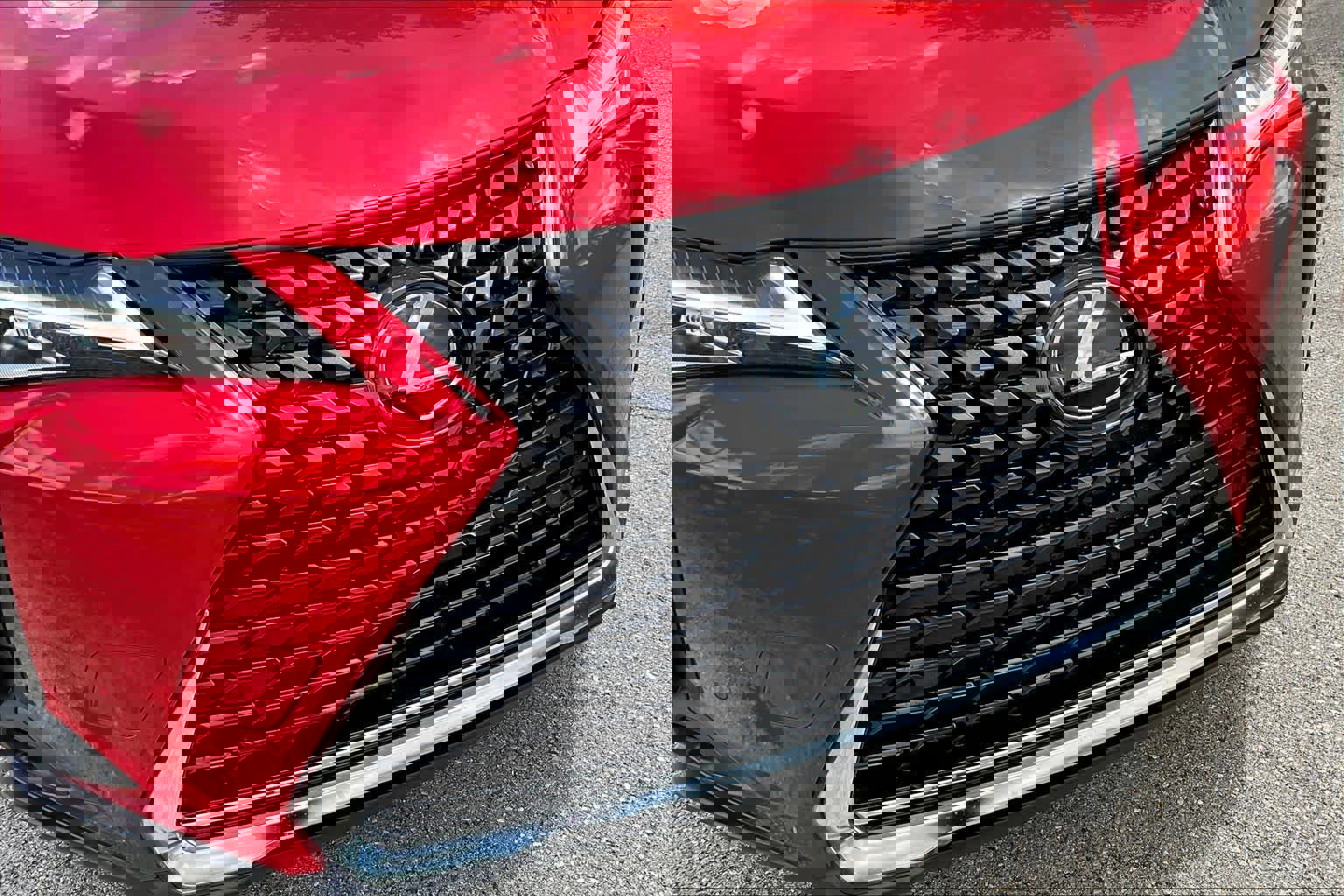 Used 2020 Lexus UX 200 w/ Premium Package image 30