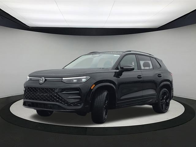 New 2026 Volkswagen Tiguan SE R-Line image 3