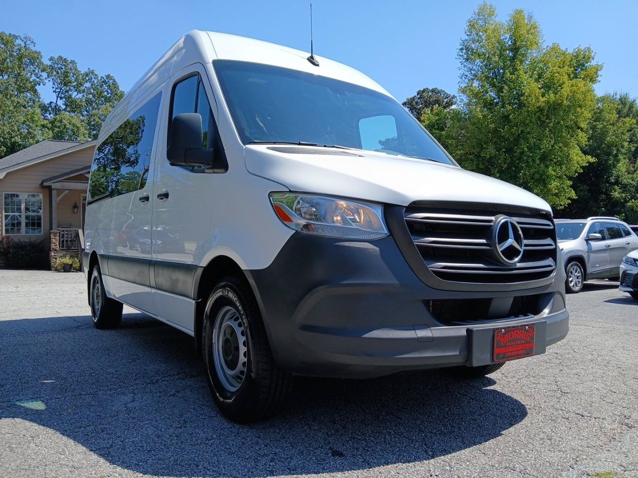 Used 2024 Mercedes-Benz Sprinter 2500 image 4