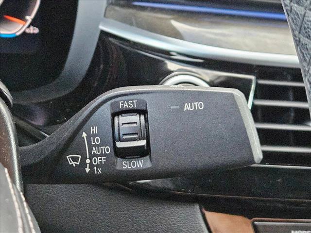 Used 2023 BMW 540i w/ Premium Package RWD image 23
