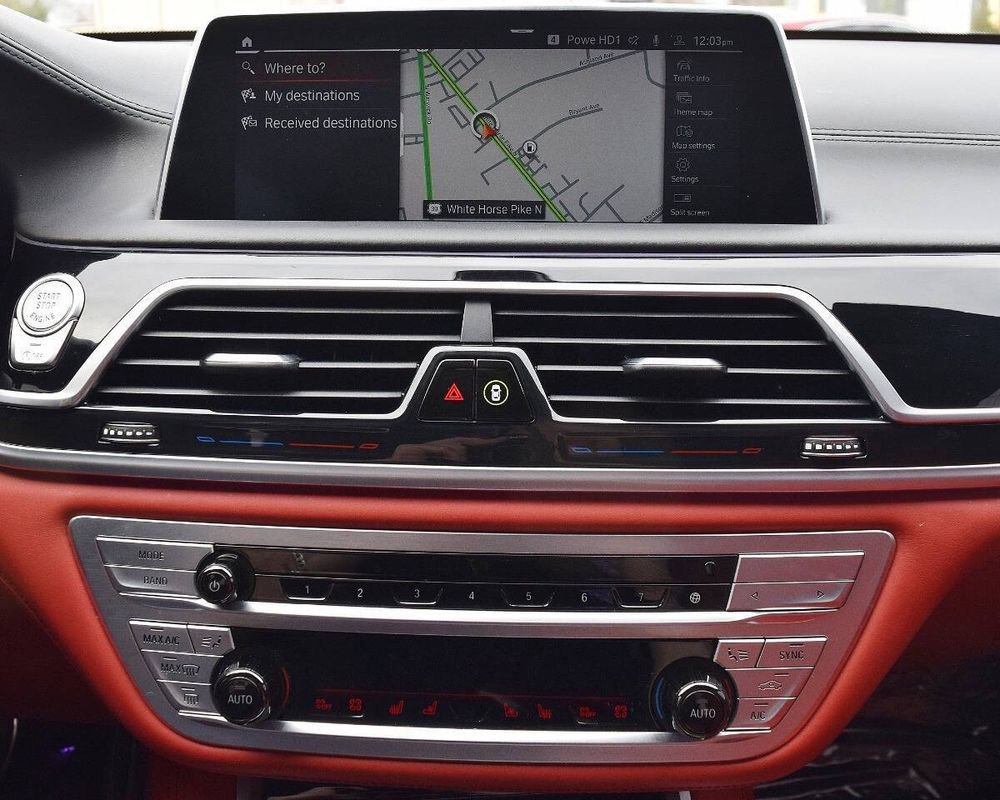 Used 2022 BMW M760i xDrive w/ Luxury Rear Seating Package image 39