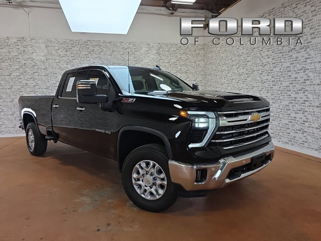 Used 2024 Chevrolet Silverado 3500 LTZ w/ LTZ Convenience Package image 1