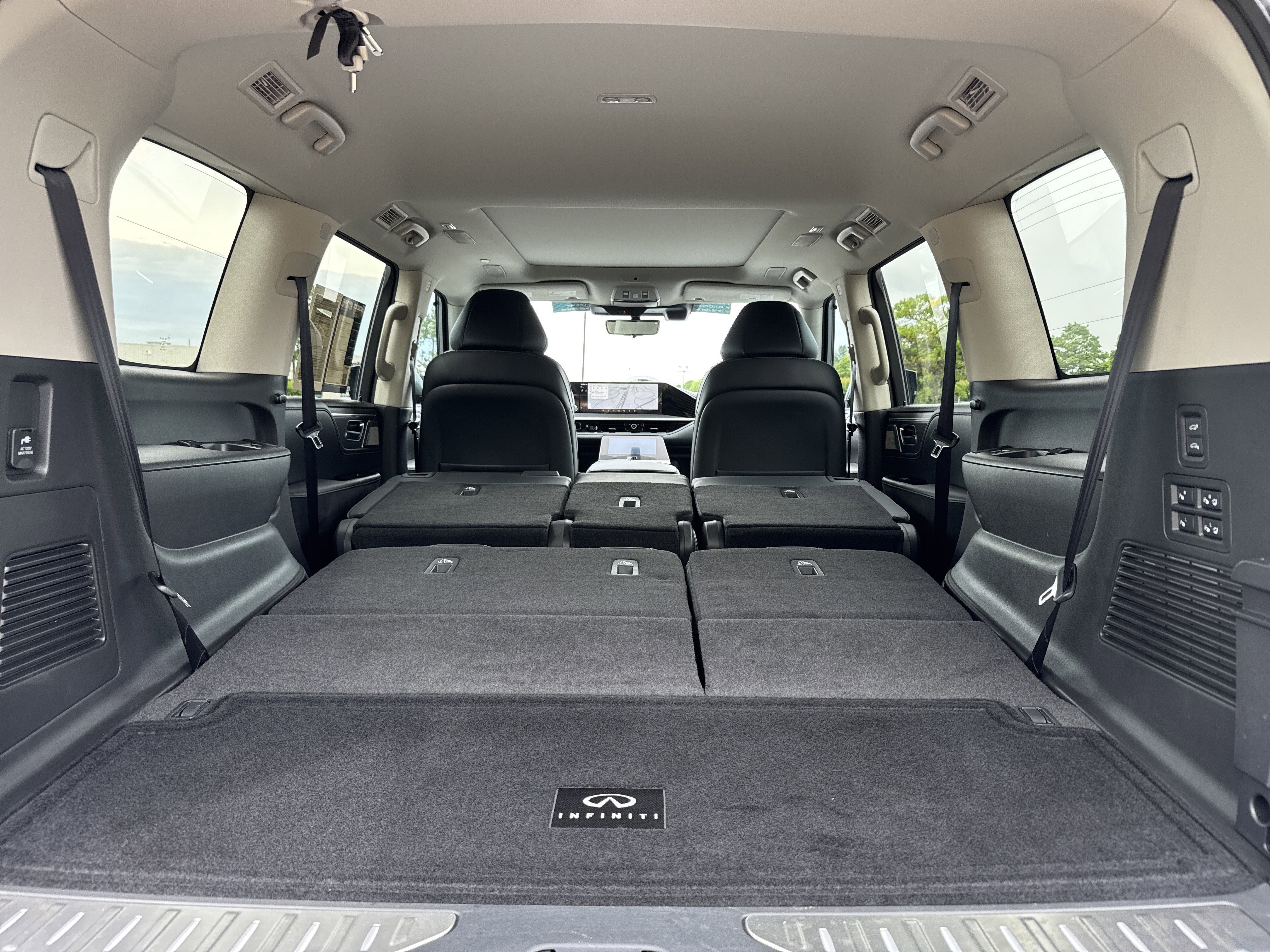 Used 2025 INFINITI QX80 Sensory w/ Exterior Package AWD/4WD image 35