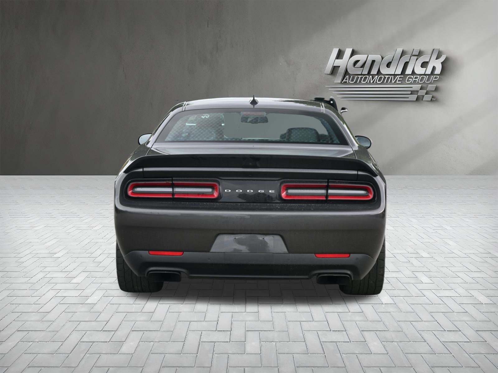 Used 2019 Dodge Challenger SRT Hellcat w/ Plus Package RWD image 8