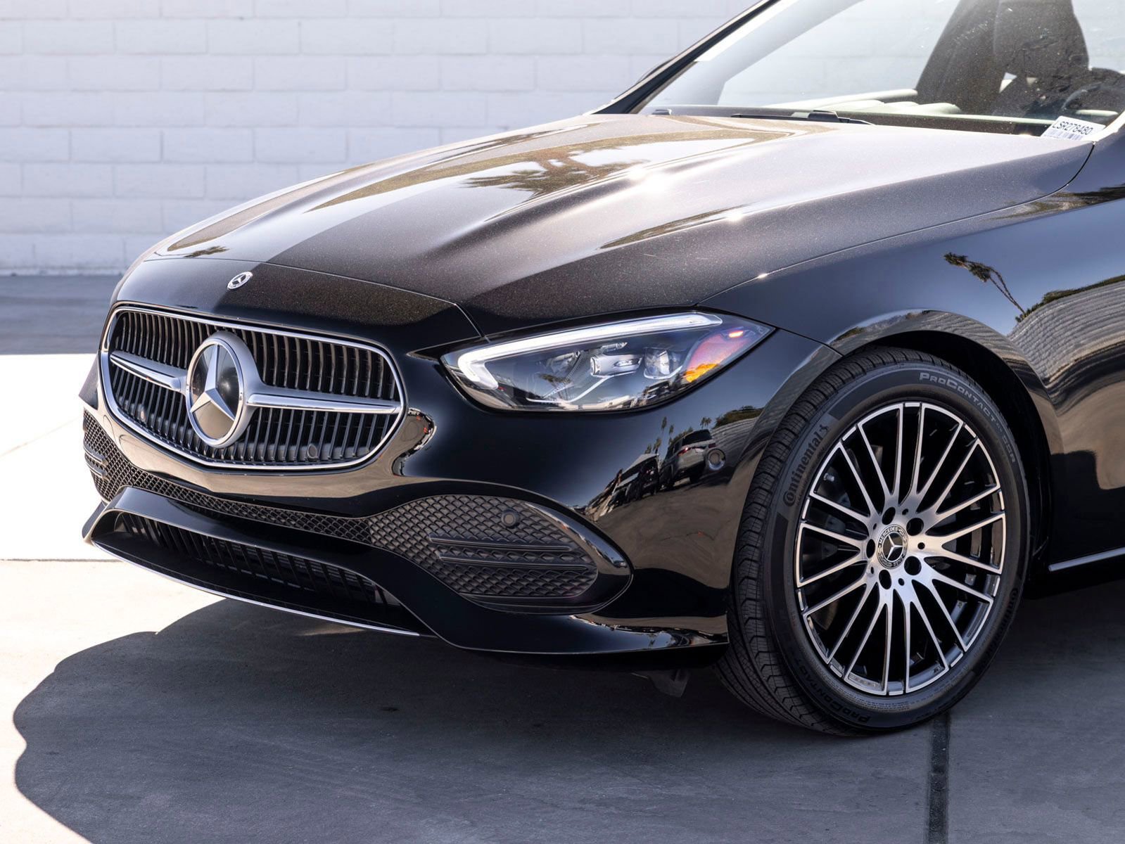 Used 2025 Mercedes-Benz C 300 Sedan image 3