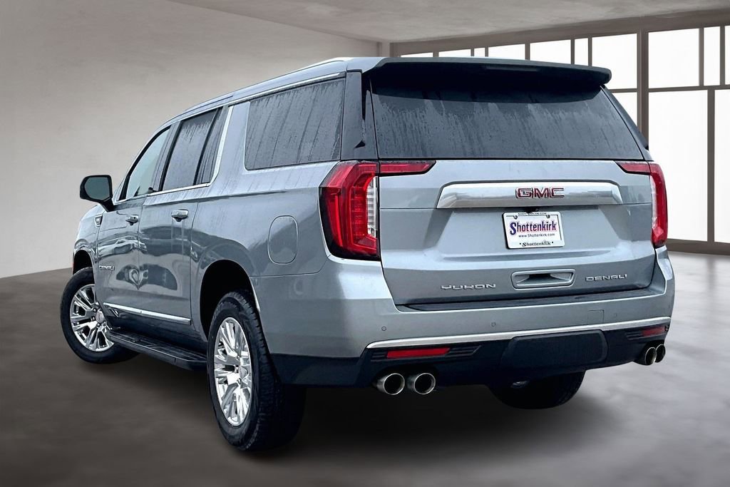 Used 2024 GMC Yukon XL Denali RWD image 4