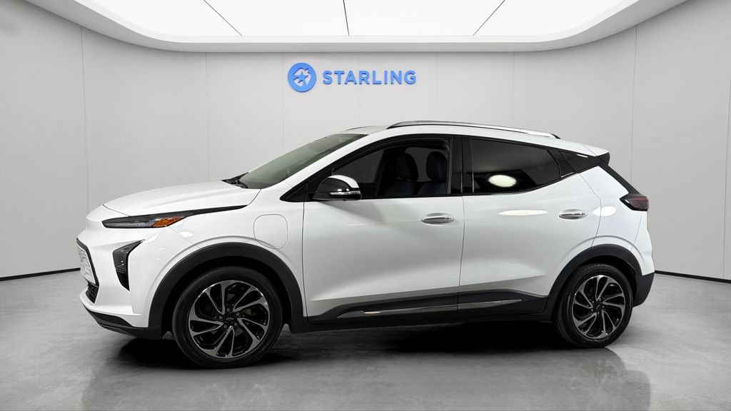 Used 2023 Chevrolet Bolt EUV Premier FWD image 3