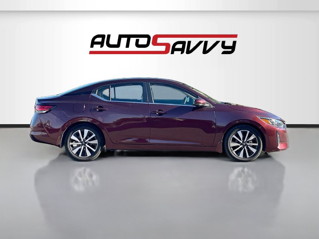 Used 2025 Nissan Sentra SV w/ SV Premium Package FWD image 8