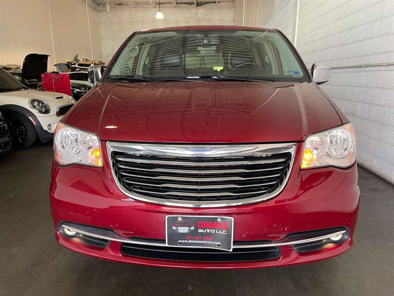 Used 2015 Chrysler Town & Country Touring-L w/ Driver Convenience Group FWD image 6